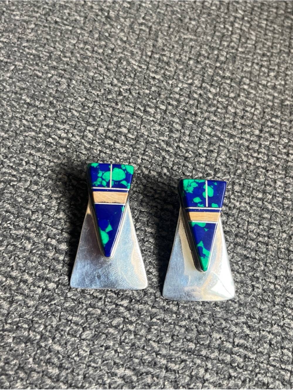 Sterling Silver Triangle Inlay Earrings with Blue-Green Stones vintage Navaho - Picture 5 of 10